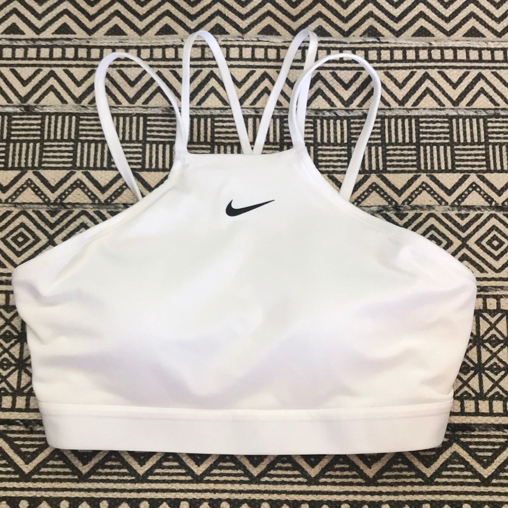 Nike High-neck strappy sports bra